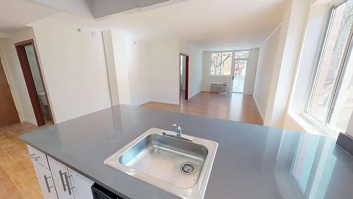 Rented by Metro Garden Realty NYC | media 37