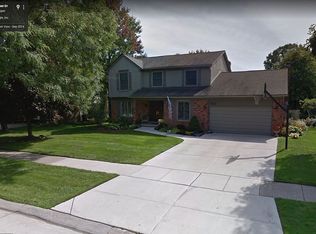 554 Thurber Dr, Troy, MI