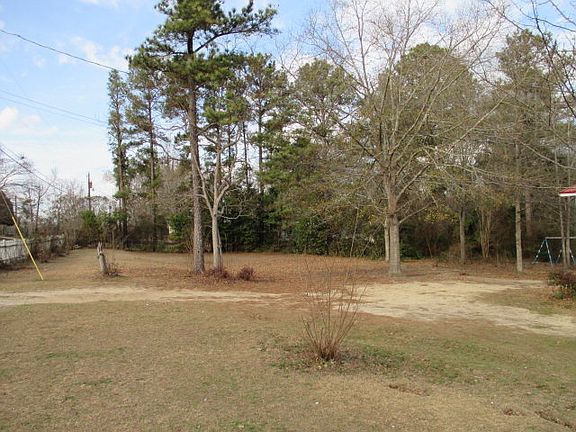 2nd image of 174 Lee Road 479