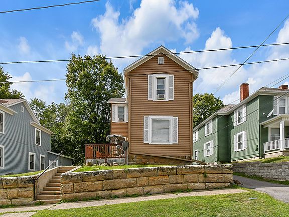 2nd image of 313 Sycamore St #1/2