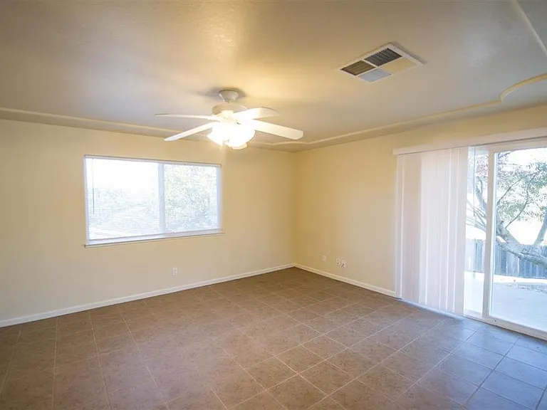 20461 Bay Meadows Dr — Photo 11