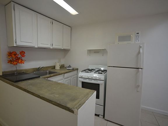 5th image of 21-16 35th St APT 1A