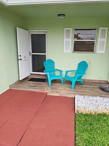 101 Country Ln Photo 1