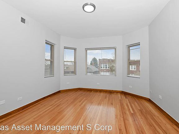 4th image of 6056 S Fairfield Ave #2