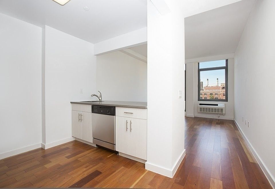 1st image of 321 E 3rd St #E5