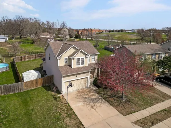 11504 E 207th Cir, Peculiar, MO 64078
