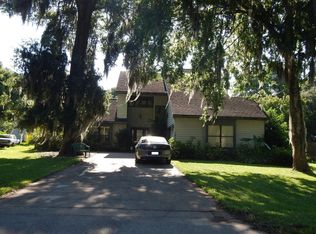 1805 Lakeview Ave, Seffner, FL 33584