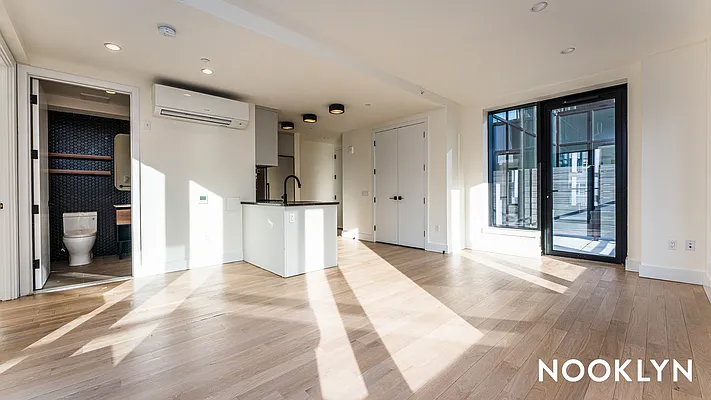 Rented by Nooklyn NYC LLC | media 123