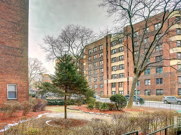 530 Grand Street image 1 of 8