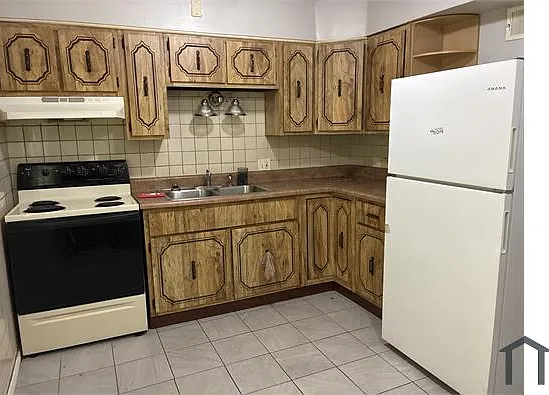 3 bed, 1100 sqft, $1,300 — Photo 3