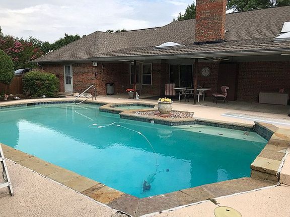 deep pool, cover patio