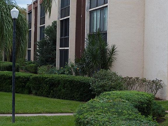 2nd image of 1130 N Lake Parker Ave APT B320