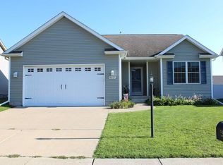 4617 W 13th St, Davenport, IA 52804