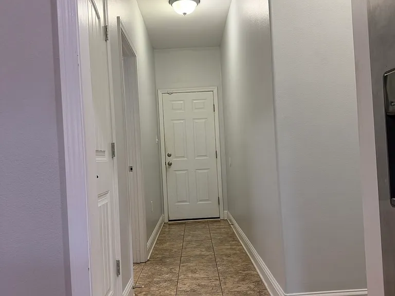 4 Canterbury Ln — Photo 10