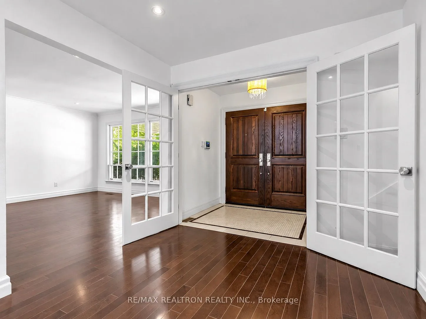6 bed, $6,850 — Photo 4