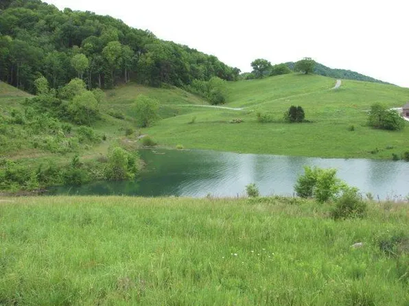 Russell Brothers Rd, Sharps Chapel, TN 37866