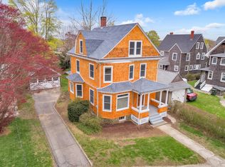 56 Bellevue Pl, New London, CT 06320
