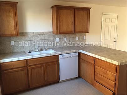 3rd image of 2152 W Lark Ave