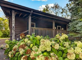 304 Picadilly Dr SE, Poplar Grove, IL 61065