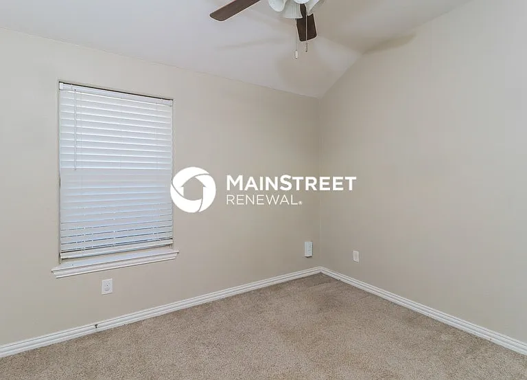 2408 Hawkwood Ct — Photo 10