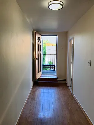 Rented by Zjama Realty Corp | media 16