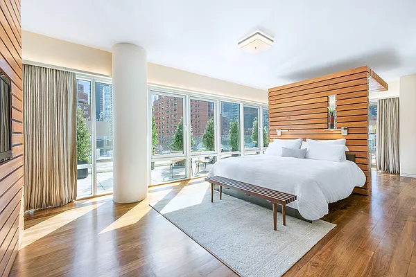 Sold by Compass | media 4