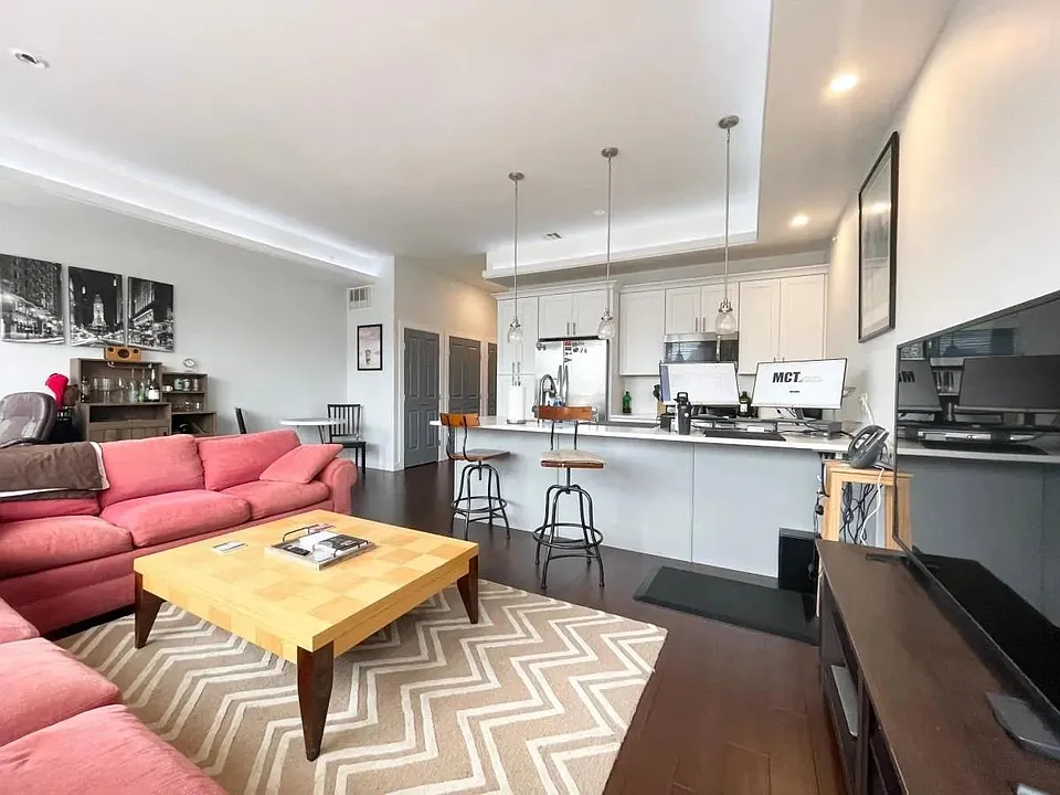 1337 N Franklin St #3-1