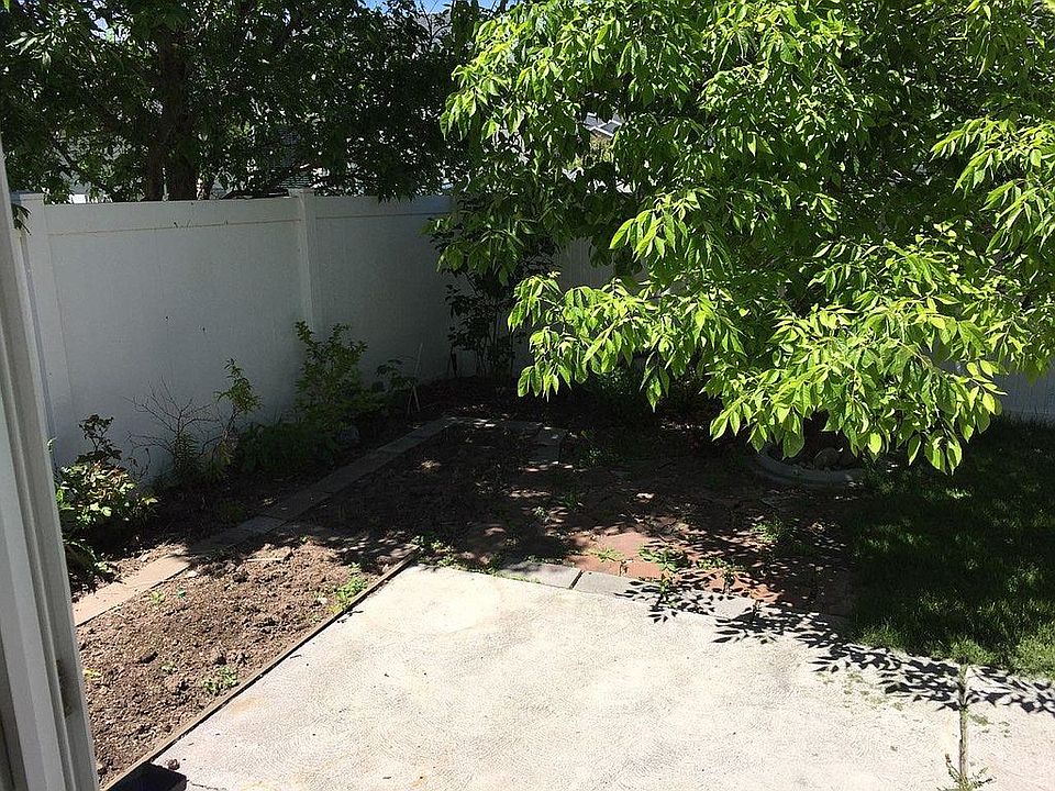 2nd image of 1222 S Match Point Dr