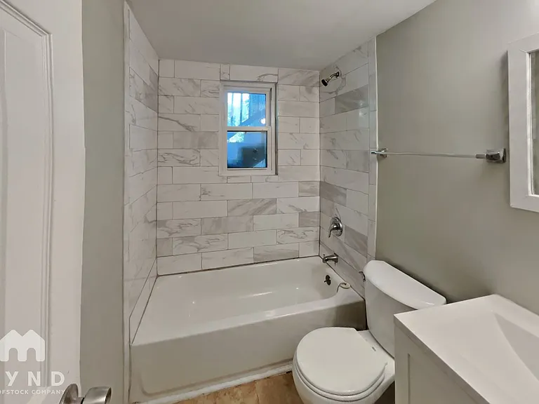 2715 Carriage Ln — Photo 18