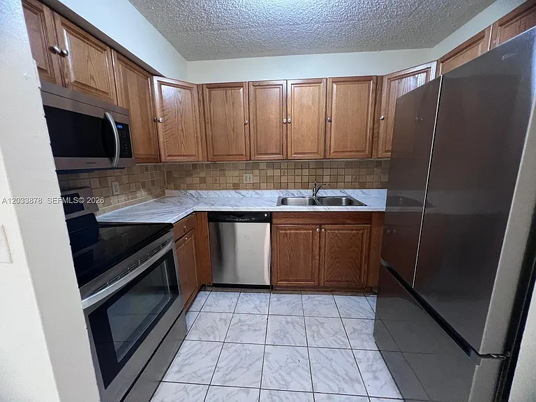 3211 Coral Ridge Dr #3211 — Photo 1
