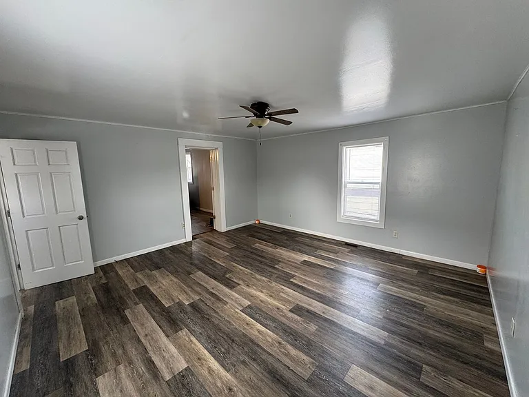 1511 Ripley St — Photo 8