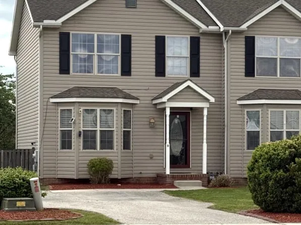 31 Hemlock Dr, Hanover, PA 17331