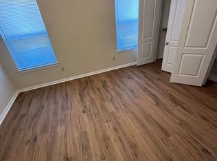 228 S Line St APT 102, Weatherford, TX 76086