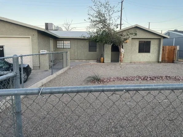 1209 Toledo St, Henderson, NV 89015