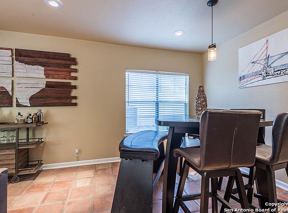 5th image of 5606 Merkens Dr