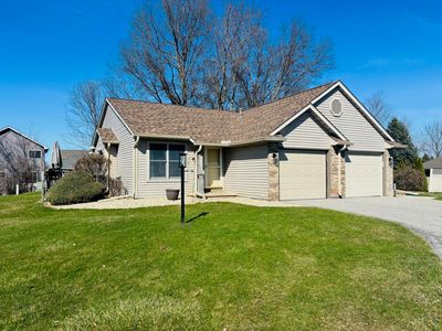 3612 Creekside Dr, Valparaiso, IN, 46383