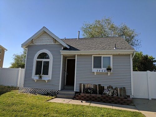 1st image of 2864 S Berkshire Cir