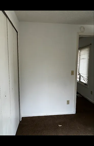 130 S 8th St #4 — Photo 9