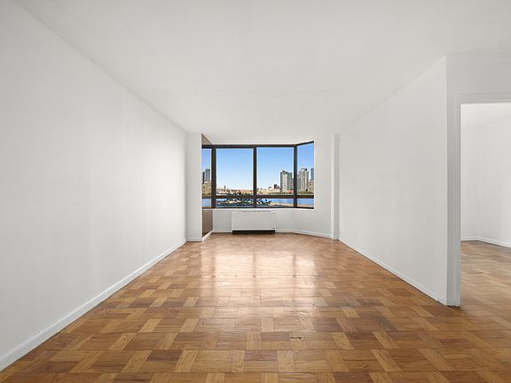 4th image of 630 1st Ave APT 6S