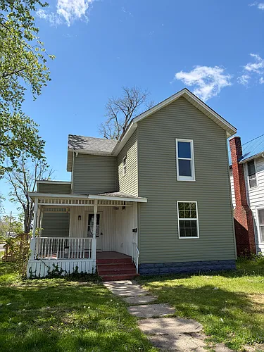 205 N F St Photo 1