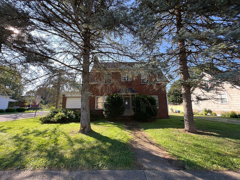 1st image of 168 W Main St