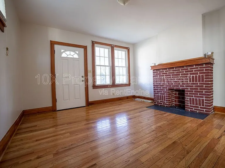 2743 Steele Ave — Photo 4