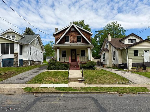 2nd image of 1404 Elmwood Ave