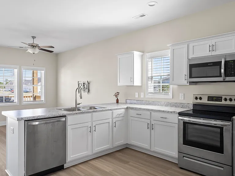 208 Broadleaf Dr — Photo 14