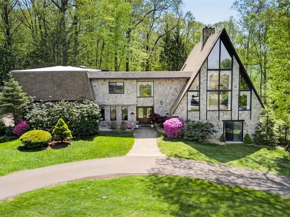 4 Innsbruck Boulevard, Hopewell Junction, NY 12533
