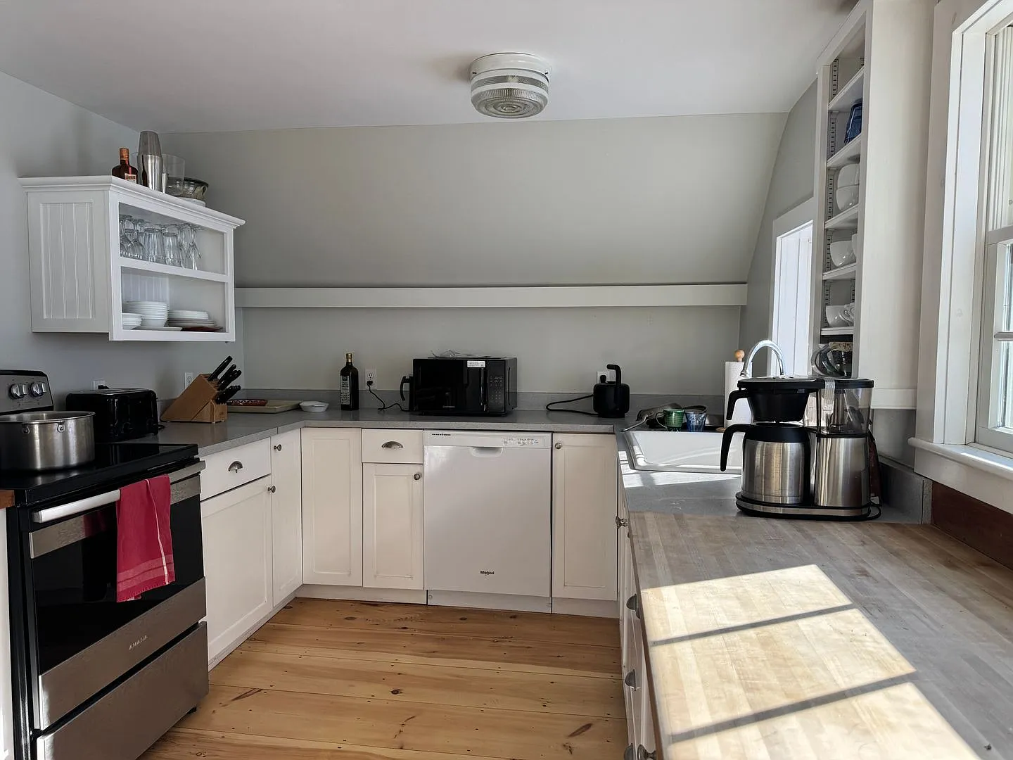 2 Bedroom in Woodstock — Photo 4