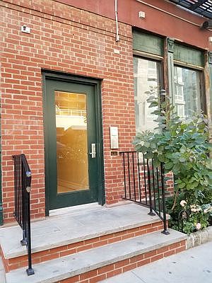 1st image of 456 W 37th St APT 4F