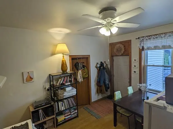 852 N Hoyne Ave #2R — Photo 10
