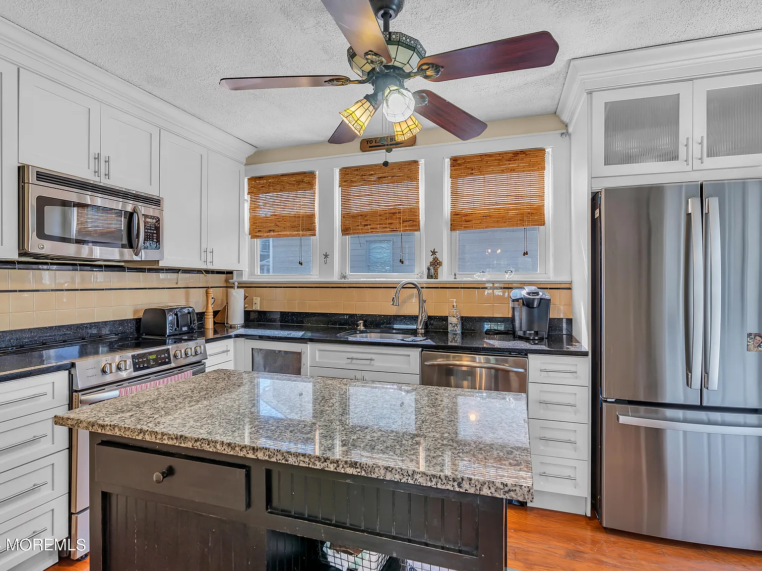 3 bed, 2.5 bath, 1410 sqft, $3,500 — Photo 4