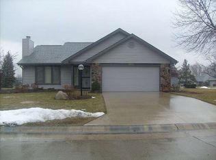 10510 Bay Bridge Rd, Fort Wayne, IN 46845